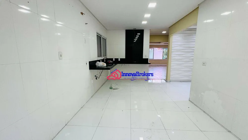 Sobrado, 3 quartos, 227 m² - Foto 2