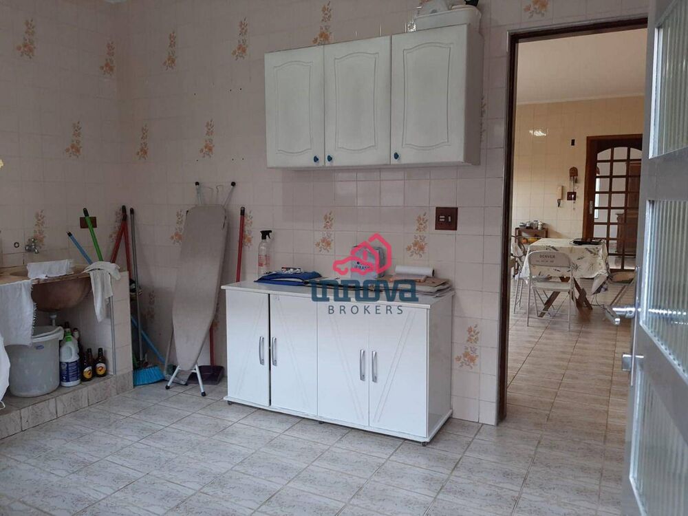 Sobrado, 3 quartos, 270 m² - Foto 4