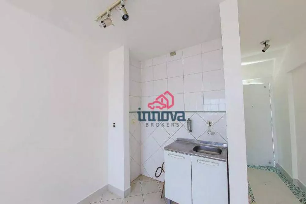 Apartamento à venda com 1 quarto, 24m² - Foto 2