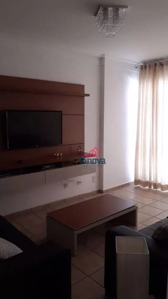 Apartamento à venda com 3 quartos, 127m² - Foto 2