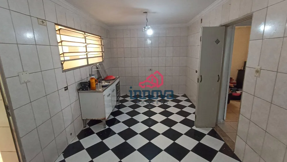 Sobrado, 3 quartos, 243 m² - Foto 1