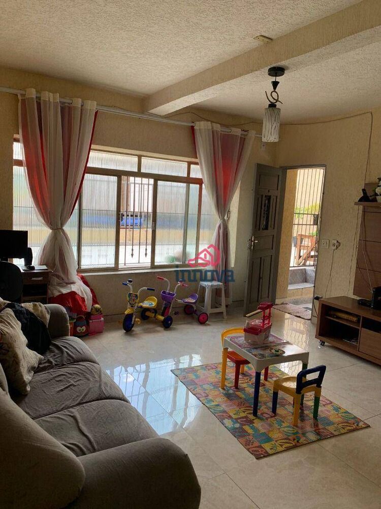 Sobrado, 2 quartos, 199 m² - Foto 25