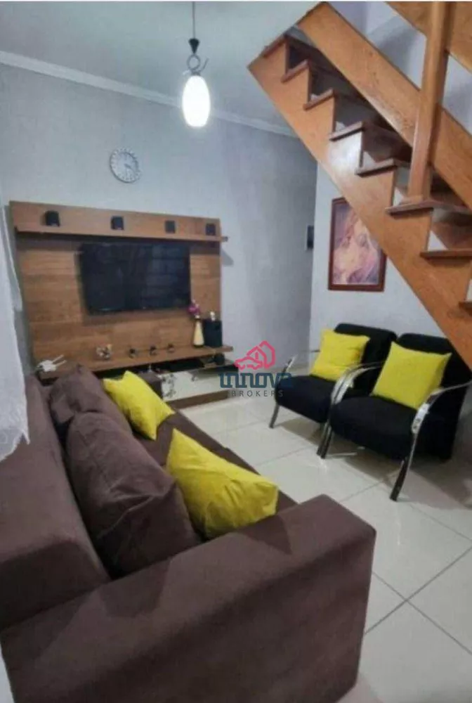 Casa à venda com 3 quartos, 100M2 - Foto 1