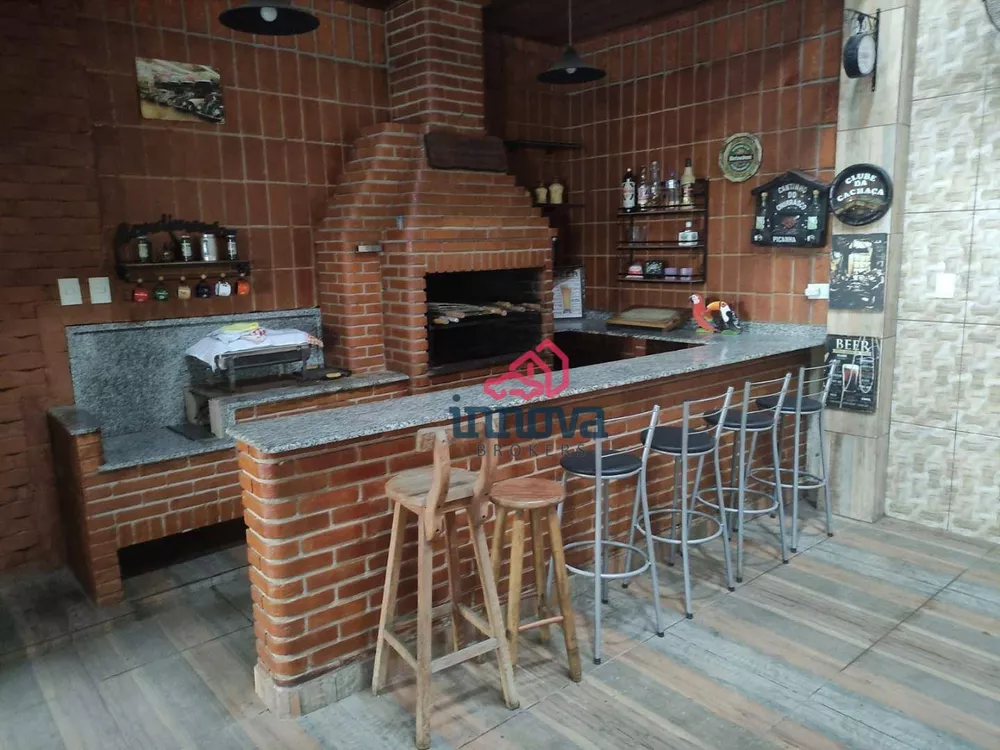 Sobrado, 4 quartos, 600 m² - Foto 1