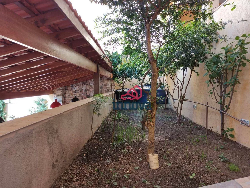 Sobrado, 4 quartos, 600 m² - Foto 4