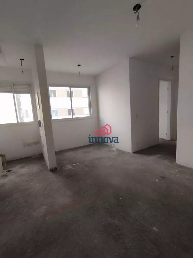 Apartamento à venda com 2 quartos, 33m² - Foto 2