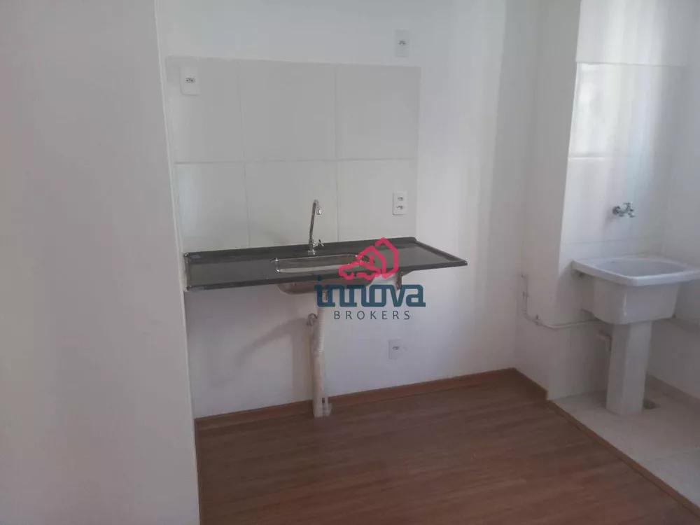 Apartamento à venda com 2 quartos, 37m² - Foto 2