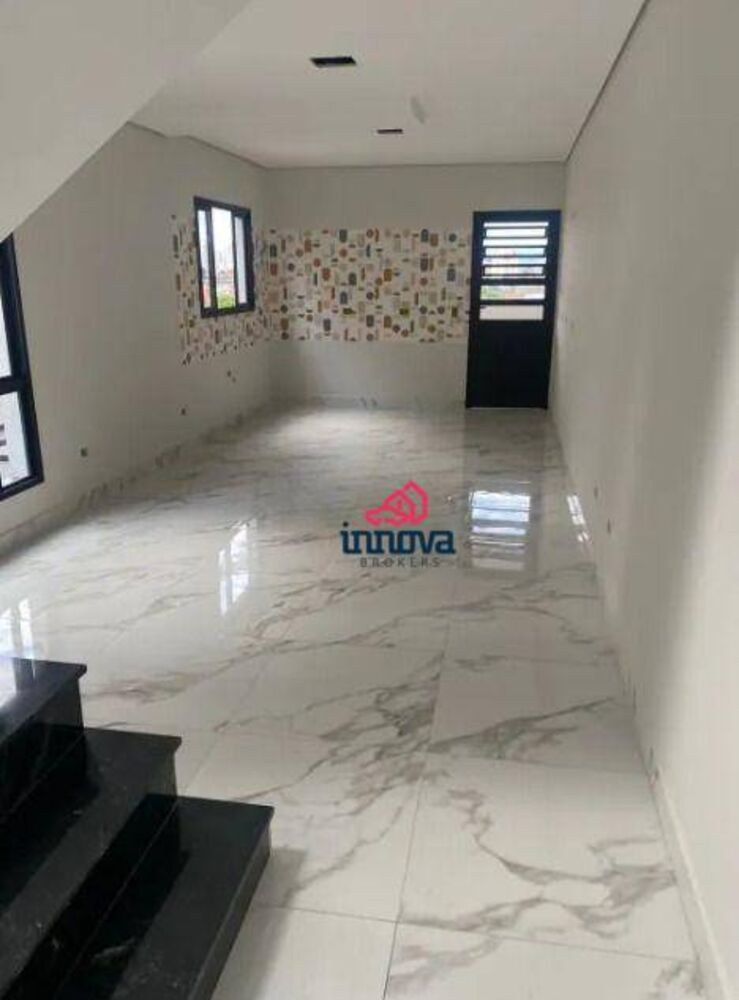 Casa à venda com 3 quartos, 170m² - Foto 1