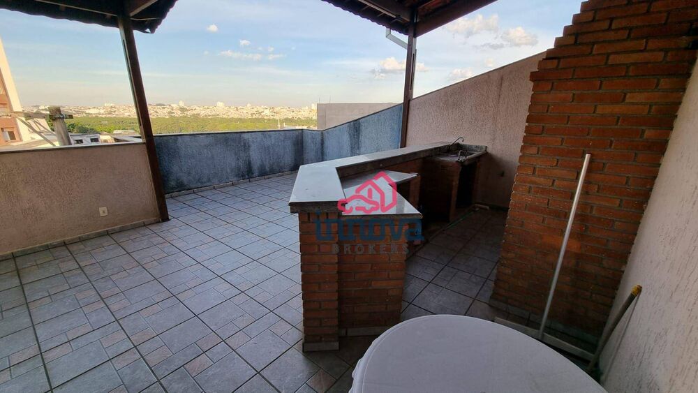 Sobrado, 3 quartos, 236 m² - Foto 1