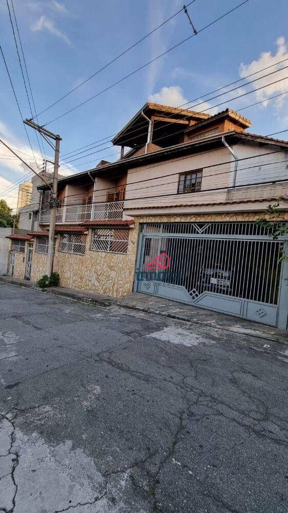 Sobrado, 3 quartos, 236 m² - Foto 3