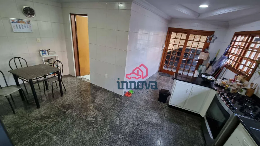 Sobrado, 3 quartos, 236 m² - Foto 6