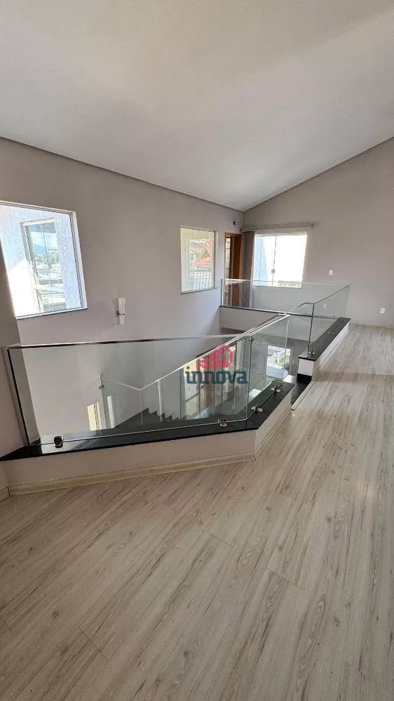 Casa de Condomínio à venda com 4 quartos, 370m² - Foto 9