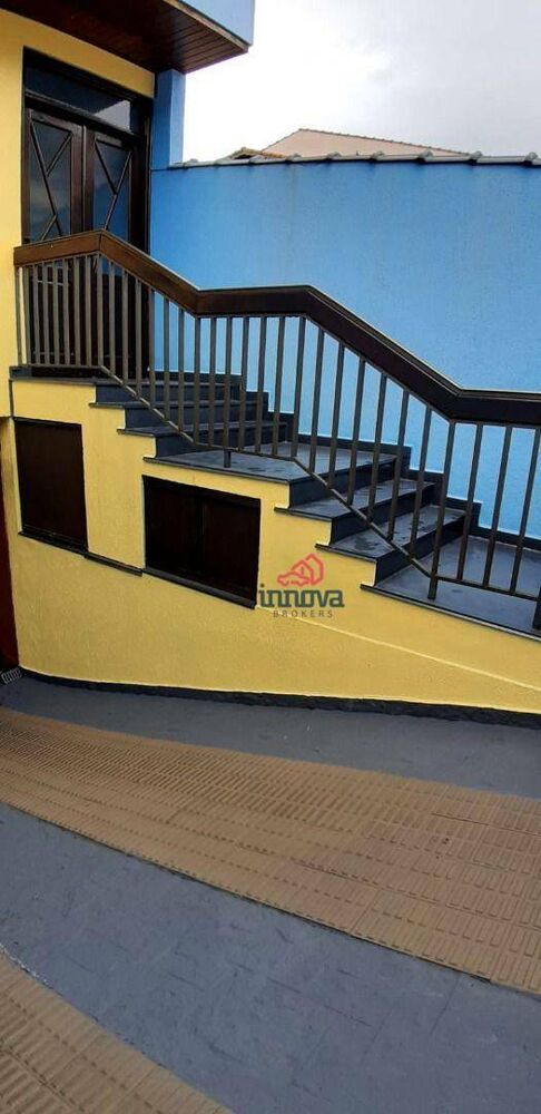 Sobrado, 3 quartos, 195 m² - Foto 2