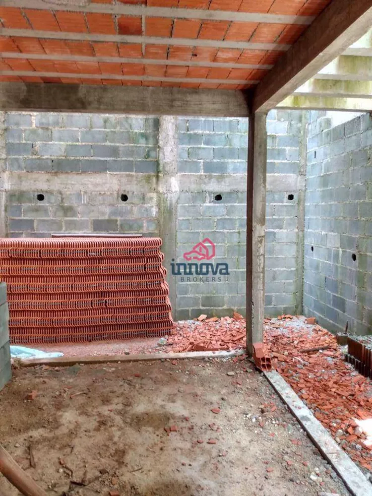 Sobrado à venda com 3 quartos, 160m² - Foto 2