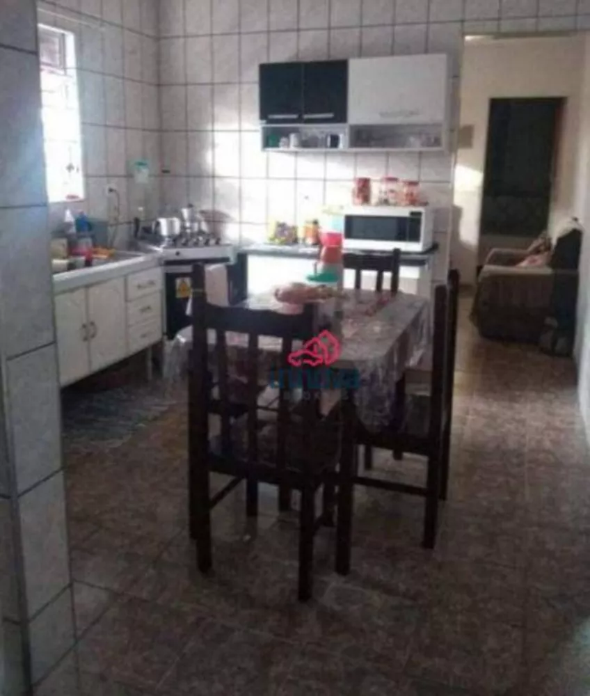 Sobrado à venda com 4 quartos, 125m² - Foto 2