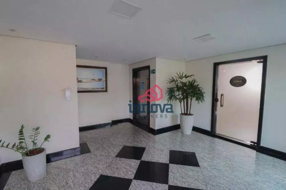 Apartamento à venda com 2 quartos, 65m² - Foto 12