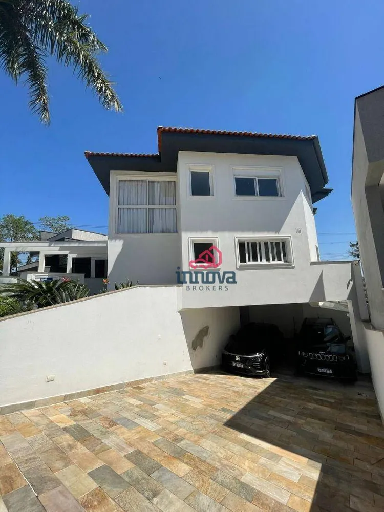 Sobrado, 3 quartos, 300 m² - Foto 1