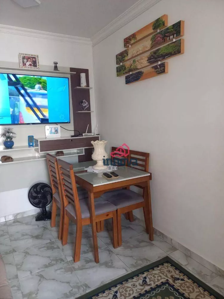 Apartamento à venda com 2 quartos, 62m² - Foto 2