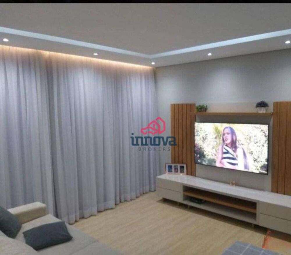 Sobrado à venda com 3 quartos, 200M2 - Foto 2