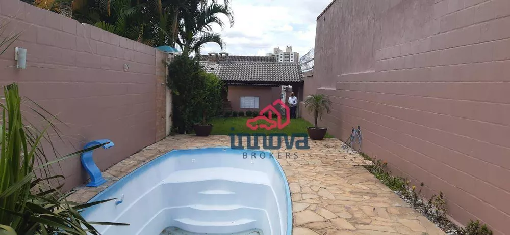 Sobrado à venda com 3 quartos, 170m² - Foto 1