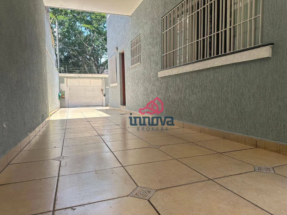 Sobrado, 3 quartos, 269 m² - Foto 2