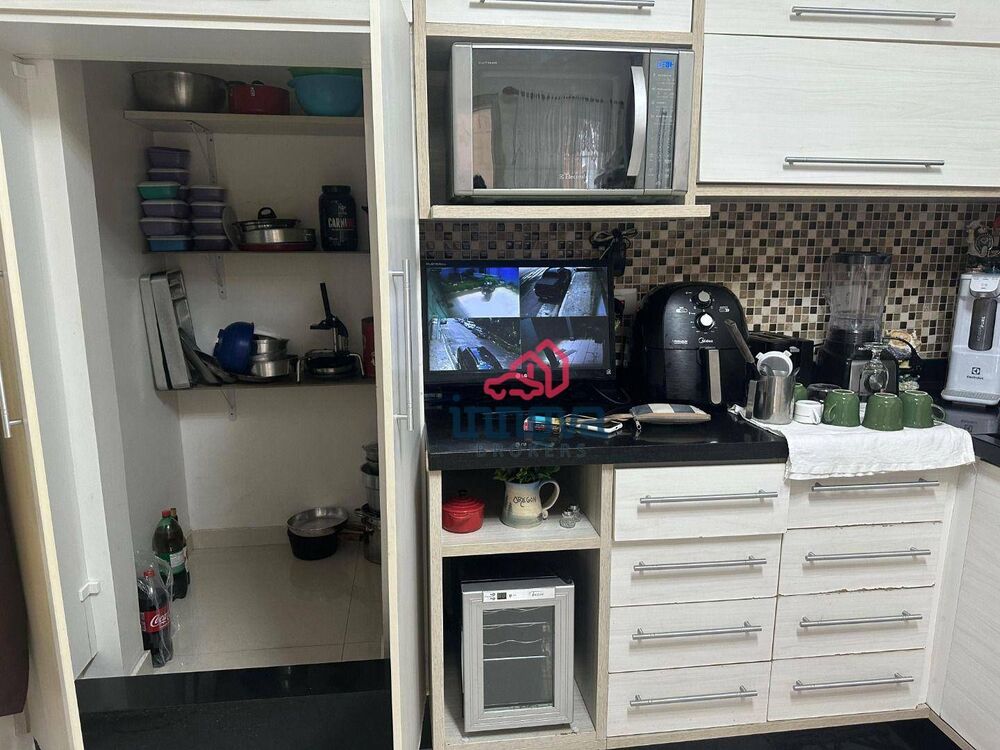 Sobrado, 3 quartos, 269 m² - Foto 10