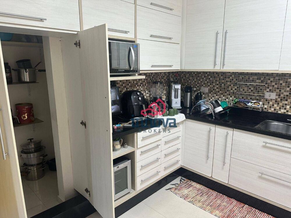 Sobrado, 3 quartos, 269 m² - Foto 12