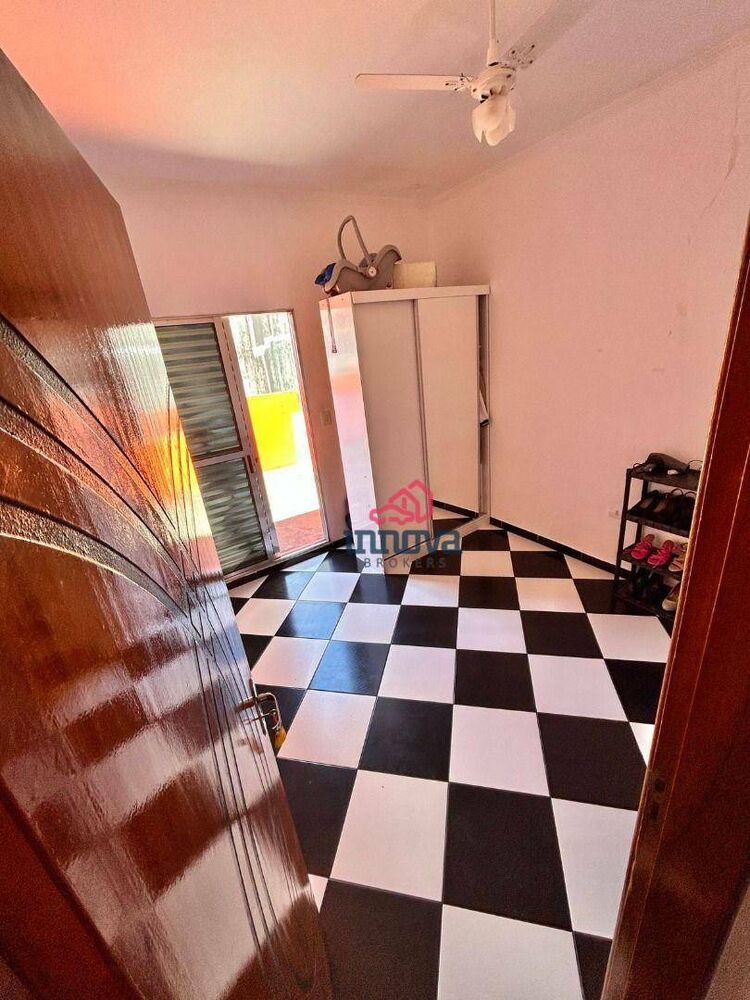 Casa, 3 quartos, 132 m² - Foto 2