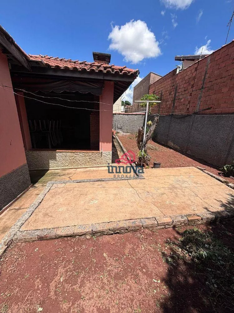 Casa de Condomínio à venda com 3 quartos, 360m² - Foto 11