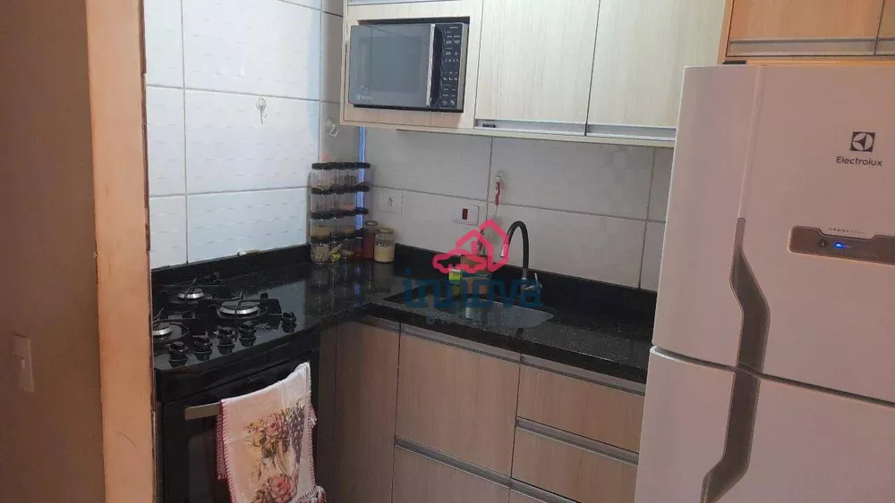 Apartamento à venda com 2 quartos, 42m² - Foto 3