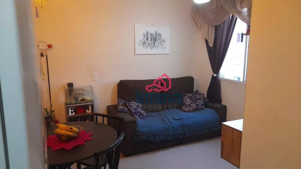 Apartamento à venda com 2 quartos, 42m² - Foto 2