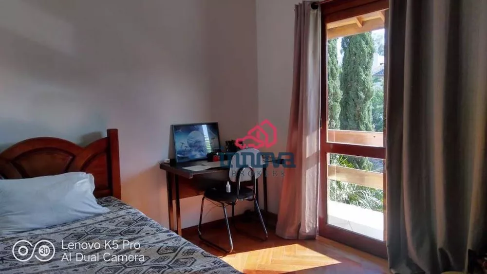 Casa, 3 quartos, 252 m² - Foto 9