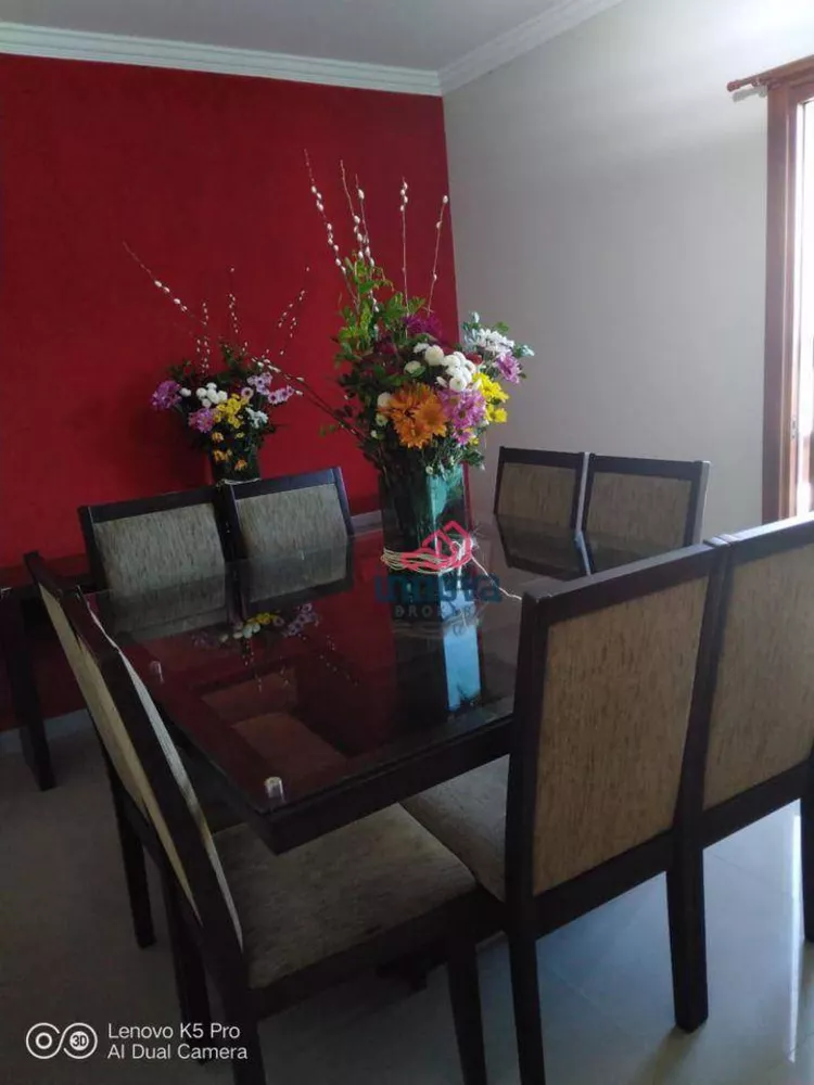 Casa, 3 quartos, 252 m² - Foto 2