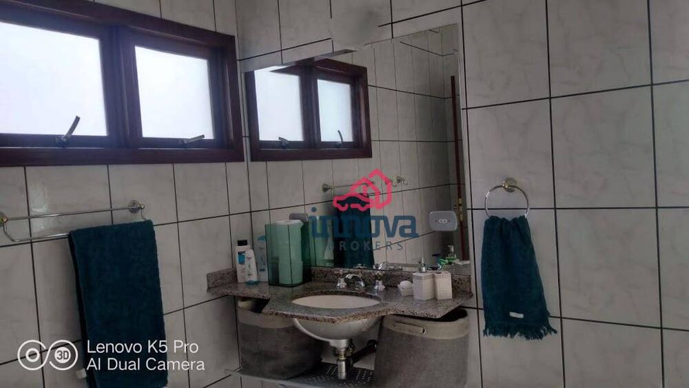 Casa, 3 quartos, 252 m² - Foto 20