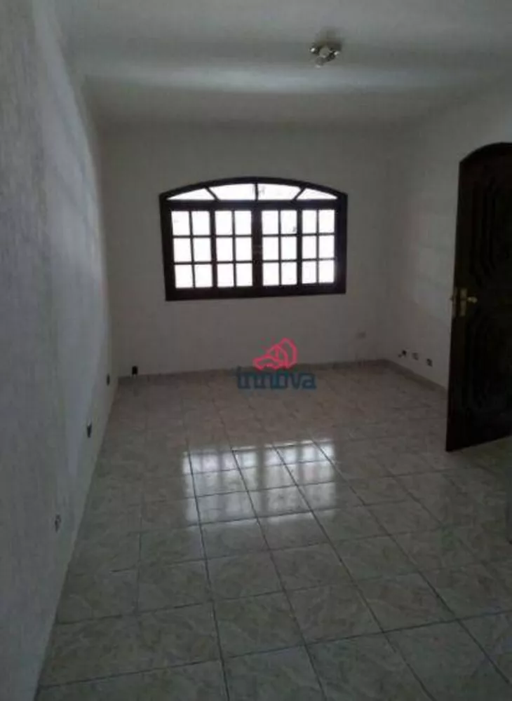 Casa à venda com 3 quartos, 150m² - Foto 1