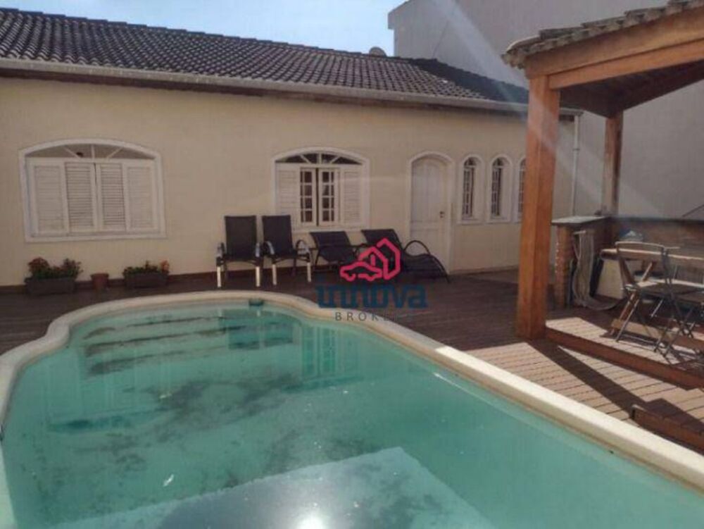 Casa, 3 quartos, 108 m² - Foto 1