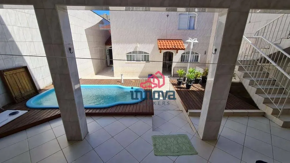 Sobrado, 3 quartos, 300 m² - Foto 2