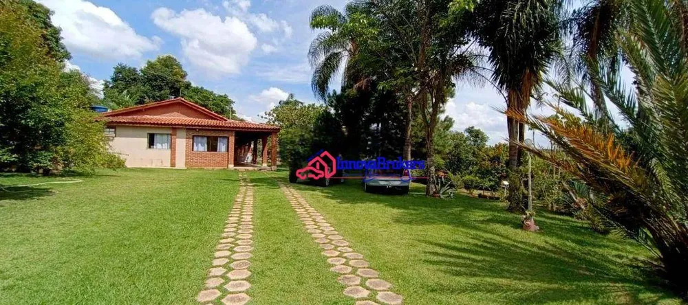 Chácara, 3 quartos, 2543 m² - Foto 1
