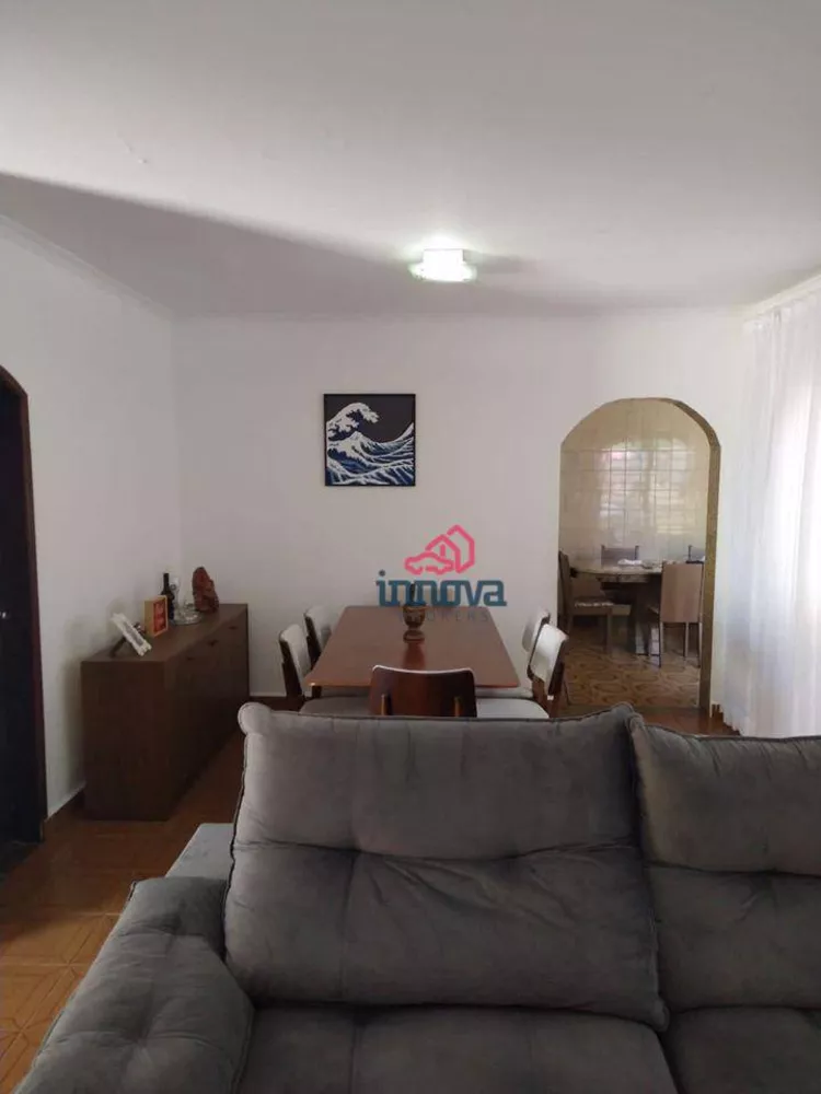 Casa à venda com 3 quartos, 170m² - Foto 1