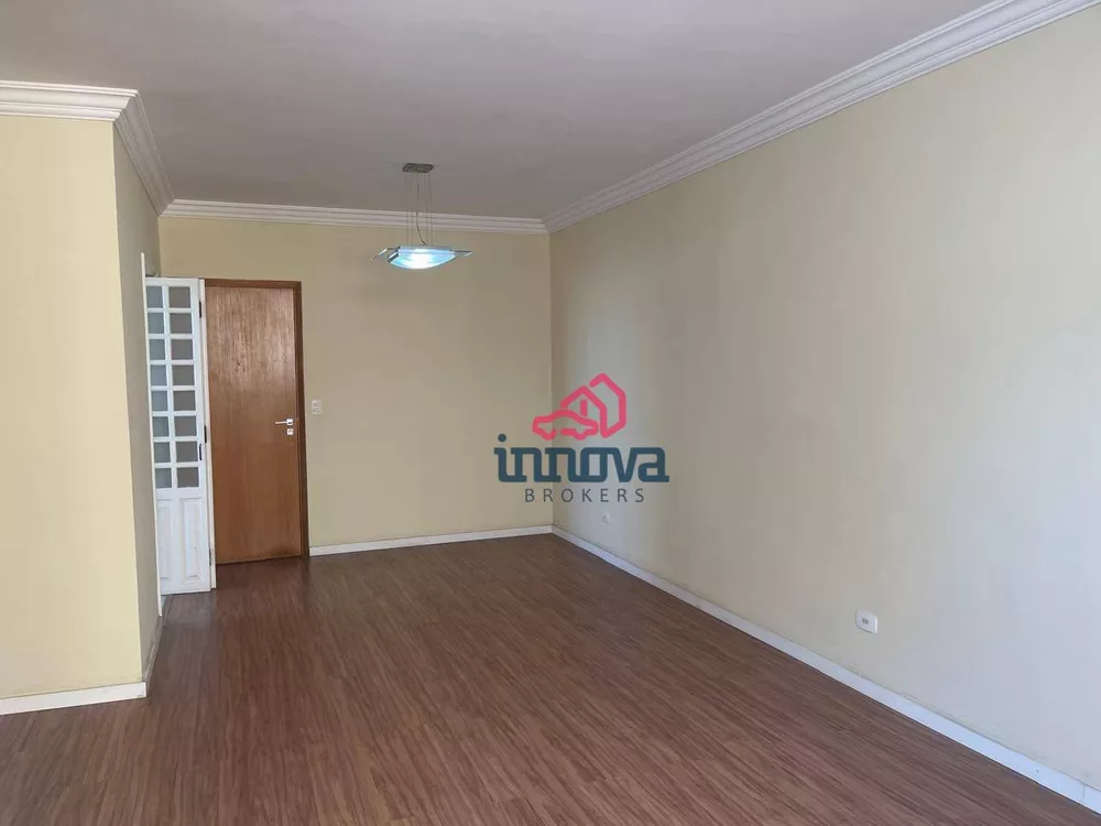 Apartamento à venda com 3 quartos, 73m² - Foto 2