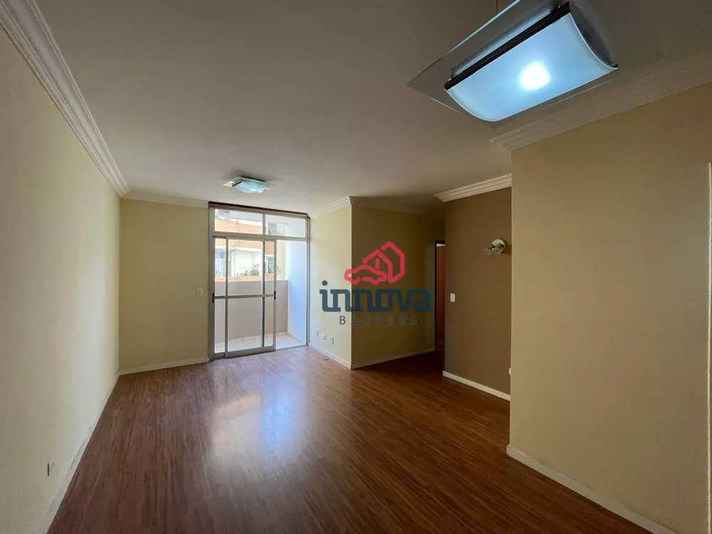 Apartamento à venda com 3 quartos, 73m² - Foto 1