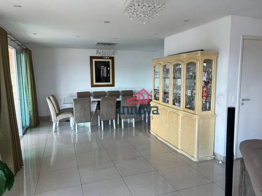 Apartamento, 3 quartos, 190 m² - Foto 4