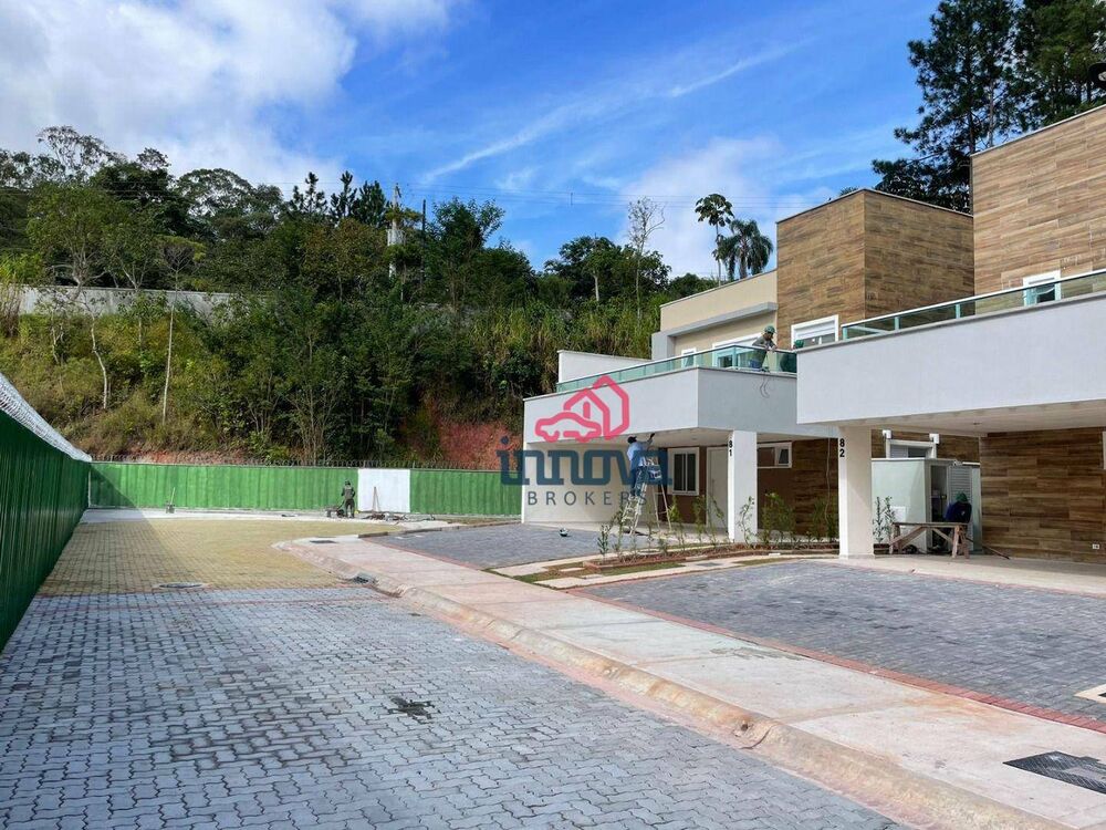 Casa de Condomínio à venda com 4 quartos, 201m² - Foto 4