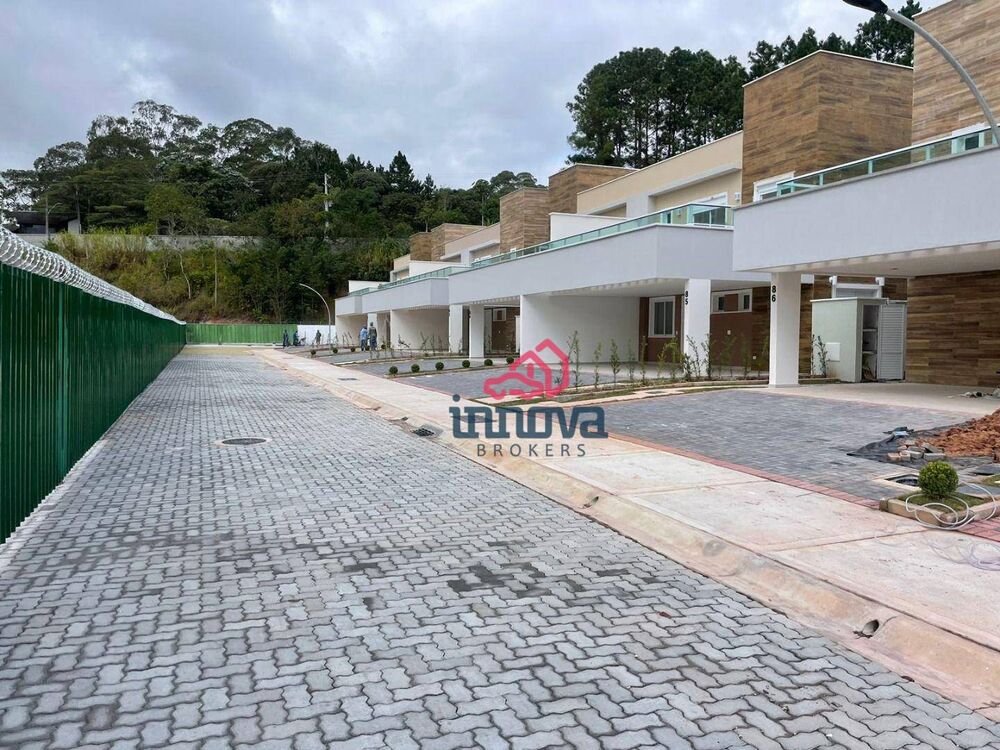 Casa de Condomínio à venda com 4 quartos, 201m² - Foto 3