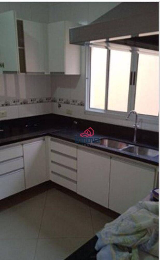 Sobrado, 3 quartos, 180 m² - Foto 1