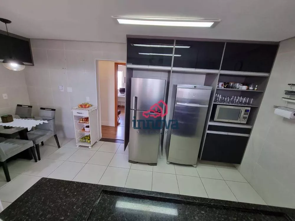 Cobertura à venda com 5 quartos, 189m² - Foto 4