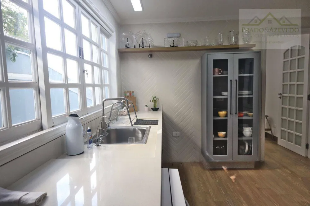Casa, 3 quartos, 223 m² - Foto 1