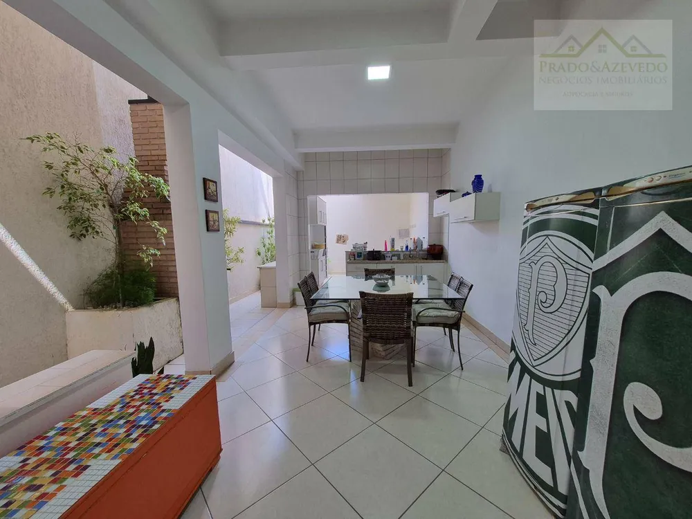 Casa, 3 quartos, 270 m² - Foto 10