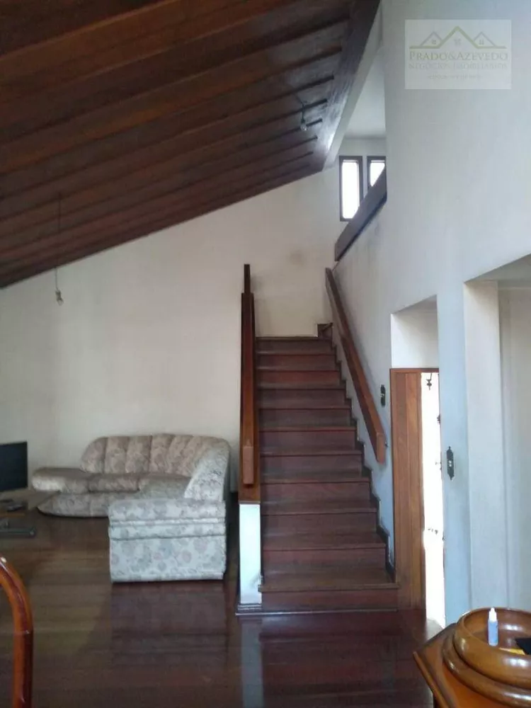 Casa, 5 quartos, 223 m² - Foto 4