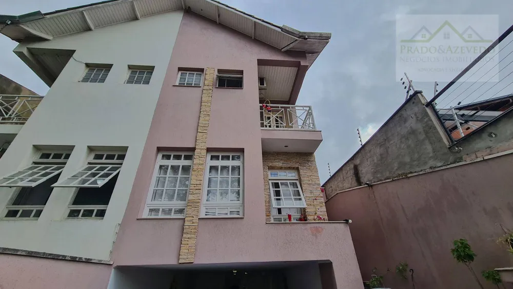 Casa, 3 quartos, 220 m² - Foto 2